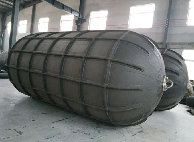 Tại sao chắn bùn cao su lốp sườn lại cần thiết để bảo vệ hàng hải đáng tin cậy?
